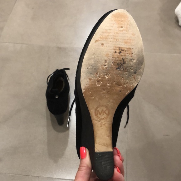 Suede booties - Picture 7 of 7